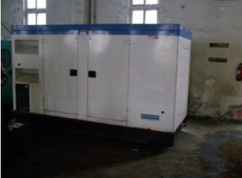 四方台康明斯150kw大型柴油二手发电机组 四方台康明斯150kw大型柴油二手发电机组